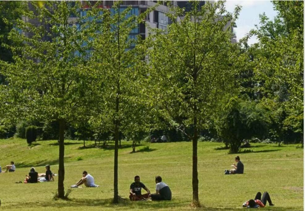Functional Budget Stay With Wi-Fi And Laundry Facilities Near Tube Station ลอนดอน ภายนอก รูปภาพ