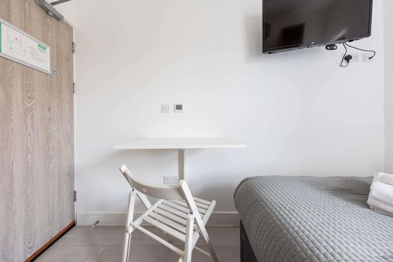 Functional Budget Stay With Wi-Fi And Laundry Facilities Near Tube Station ลอนดอน ภายนอก รูปภาพ
